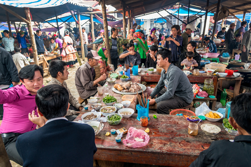 Street food in Vietnam Street food in Vietnam