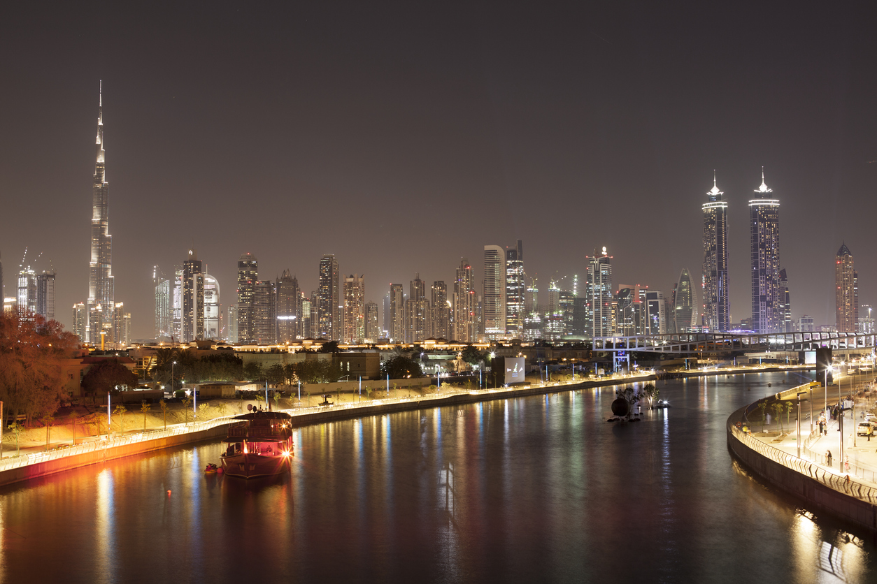 Dubai Canal abra ride